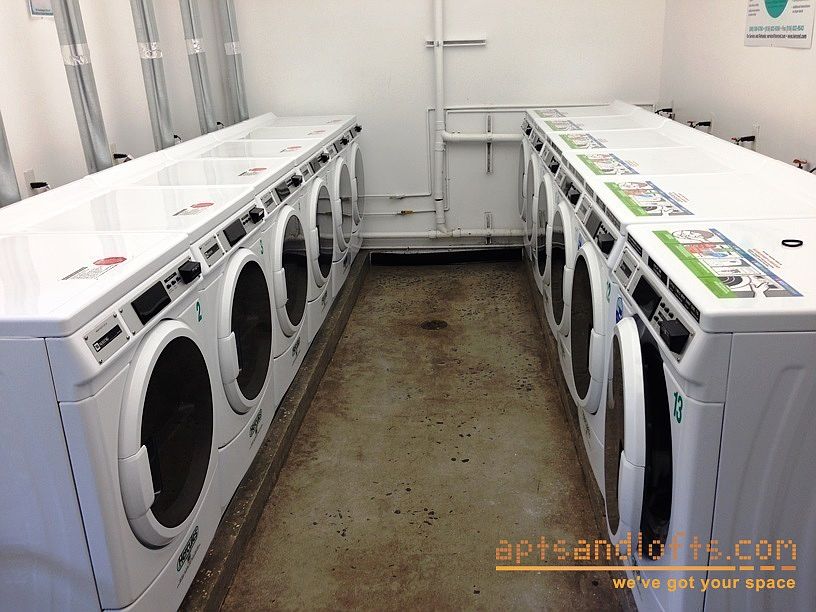 1st image of 204 Huntington St APT 1H
