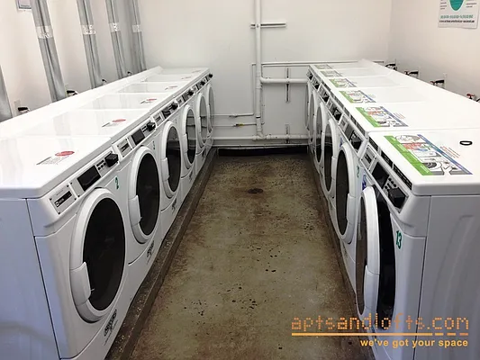 Rented by aptsandlofts.com | media 44