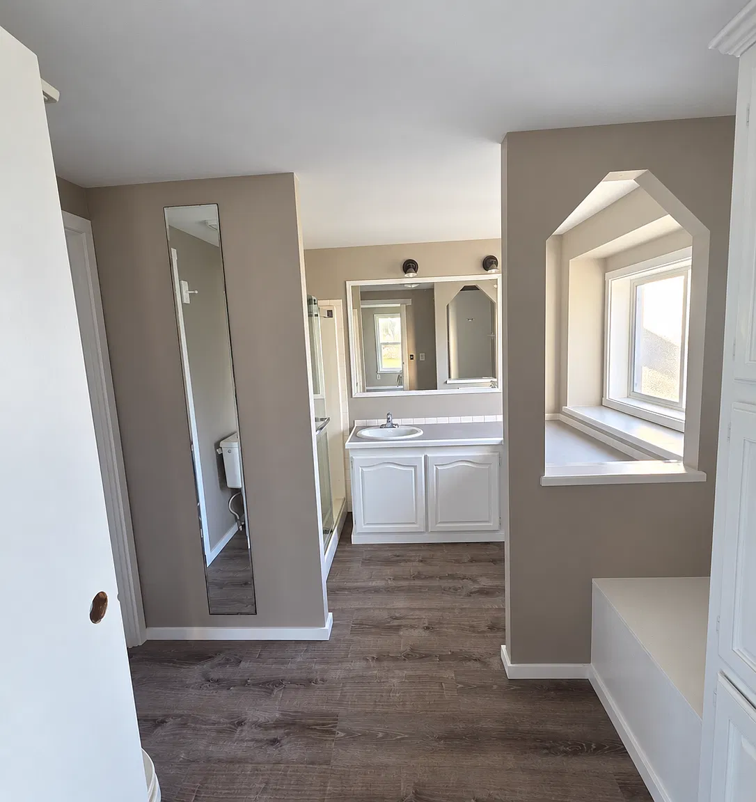 4 bed, 2.5 bath, 1716 sqft, $2,600 — Photo 4