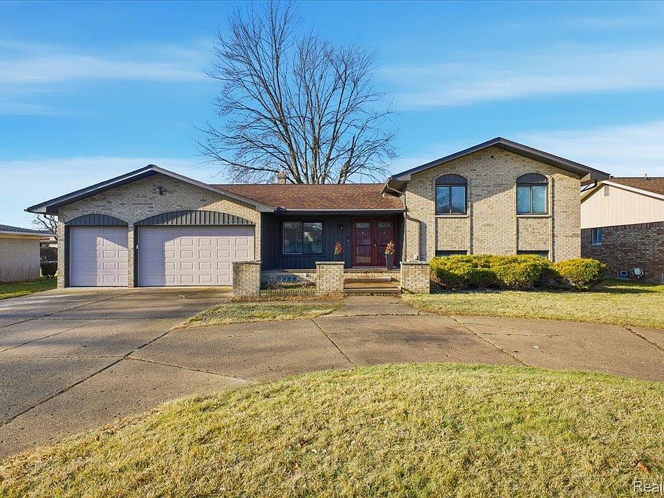 1st image of 37207 Almont Dr E