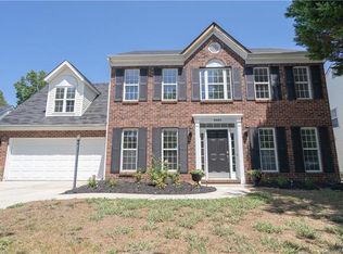 9005 Cameron Spring Rd, Charlotte, NC 28214