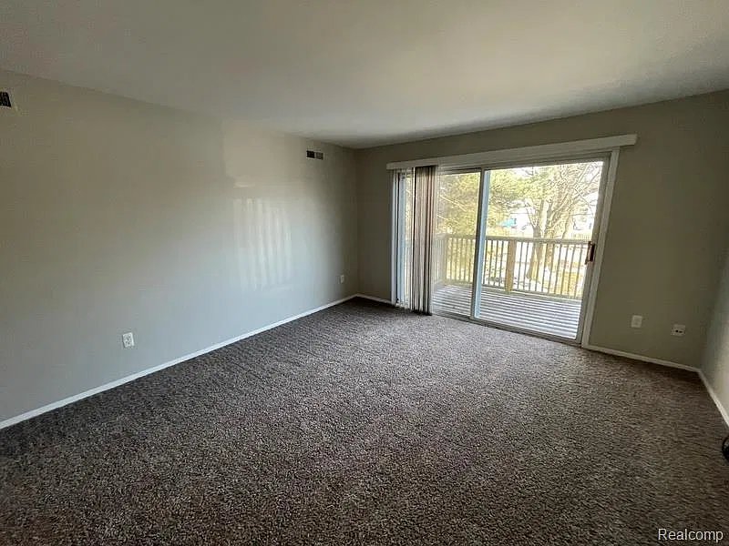 2 bed, 1.0 bath, 864 sqft, $1,195 — Photo 4