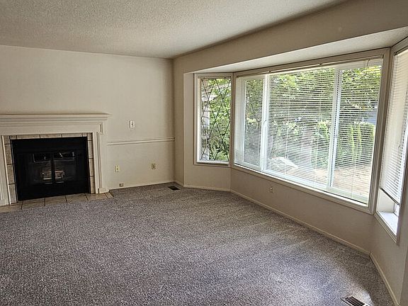 4th image of 9503 166th St E