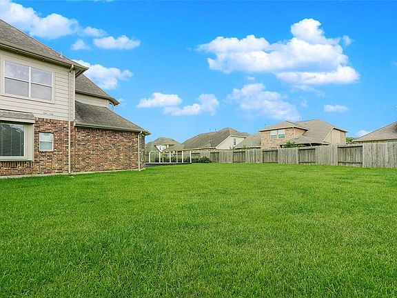 5th image of 2409 Harbor Pass Dr