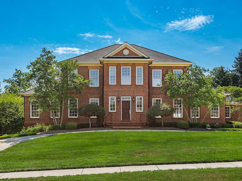 1st image of 10473 Mackenzie Way