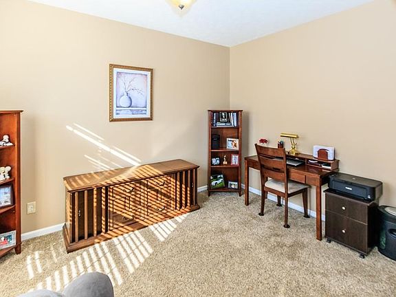 5th image of 9742 Springcress Dr