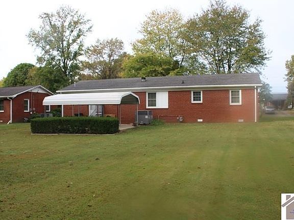 3rd image of 136 Bel Aire Dr