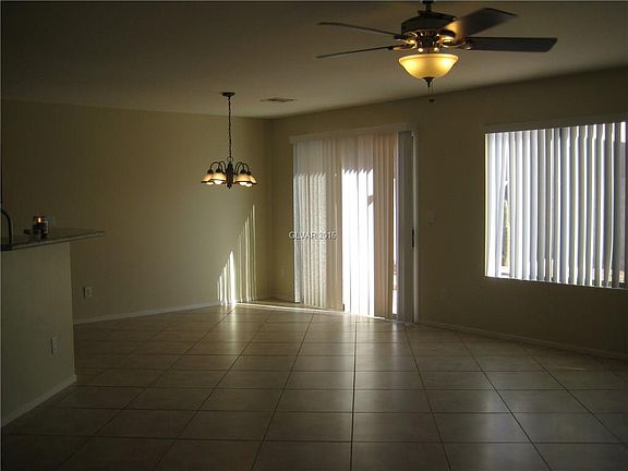 3rd image of 4833 Lone Grove Dr #00
