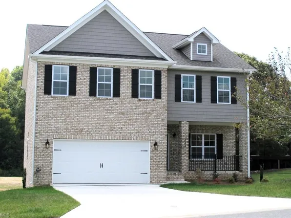 222 Mallard Landing Blvd, Clemmons, NC 27012