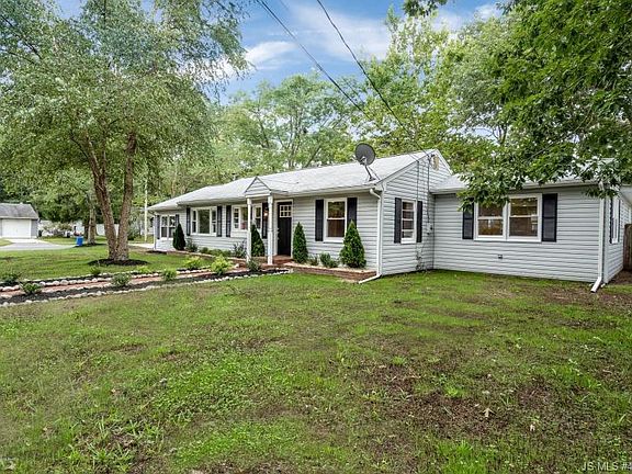 2nd image of 230 Chestnut Dr