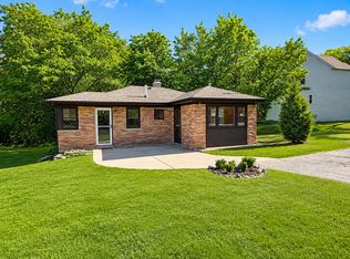 21365 W Ridge Rd, Lake Zurich, IL 60047