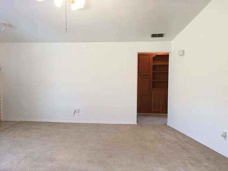 301 S Abbey Ln — Photo 15
