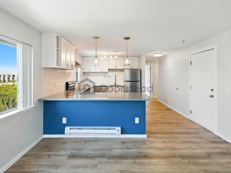 601 Summit Ave E #401 — Photo 10