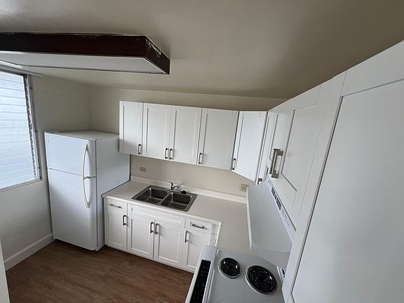2nd image of 1128 Ala Napunani St APT 1501