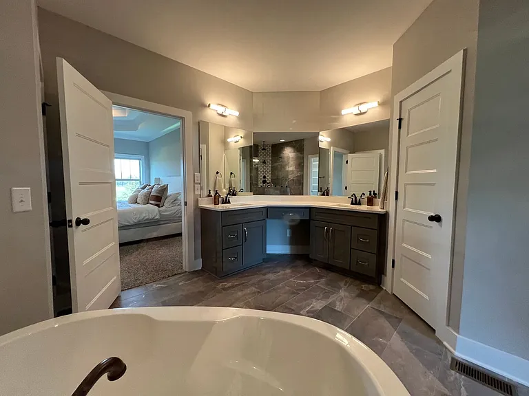 1909 Rhonda Dr — Photo 16