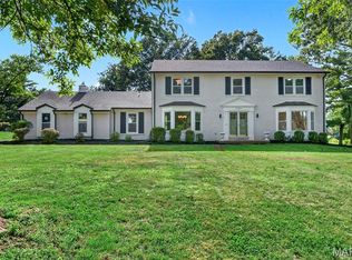 2251 Whitby Rd, Chesterfield, MO 63017