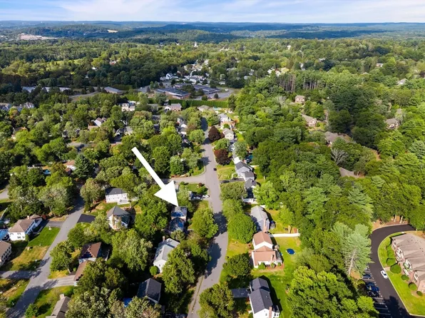 58 Berkeley Rd, North Andover, MA 01845