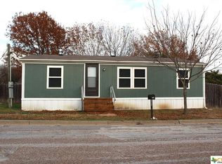 102 Avenue C, Gatesville, TX 76528