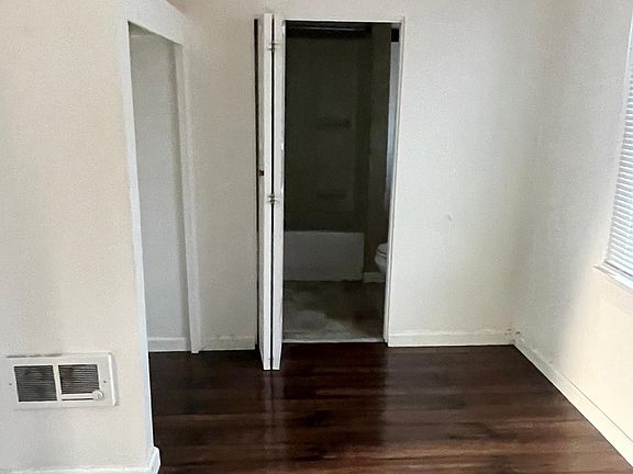 4th image of 1732 4th St #3