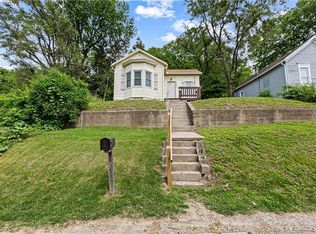 2527 S 13th St, Saint Joseph, MO 64503