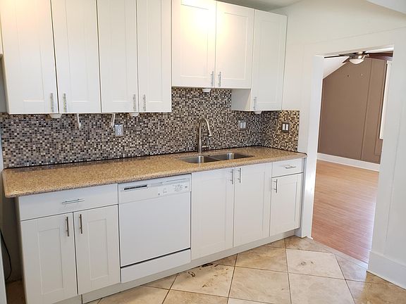 3rd image of 638 N San Pedro St #B