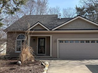 3940 Dixon Dr, Morris, IL 60450