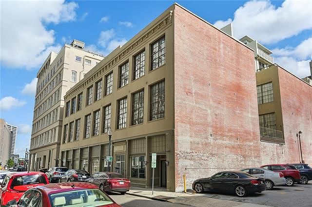 1st image of 821 Perdido St Suite 3A