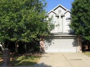 6721 Driffield Cir W, North Richland Hills, TX 76182