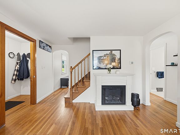 2nd image of 30 Lansing Avenue