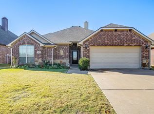 317 Colorado Dr, Burleson, TX 76028