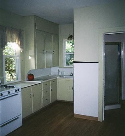 4th image of 525 N Chestnut St