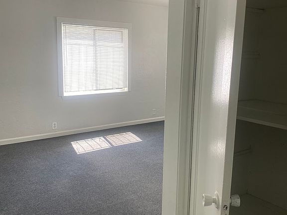 4th image of 670 14th St APT 2