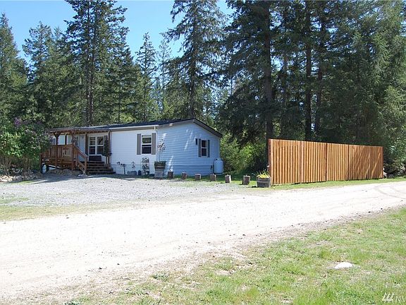 3rd image of 16448 Cougar Village Ln SE