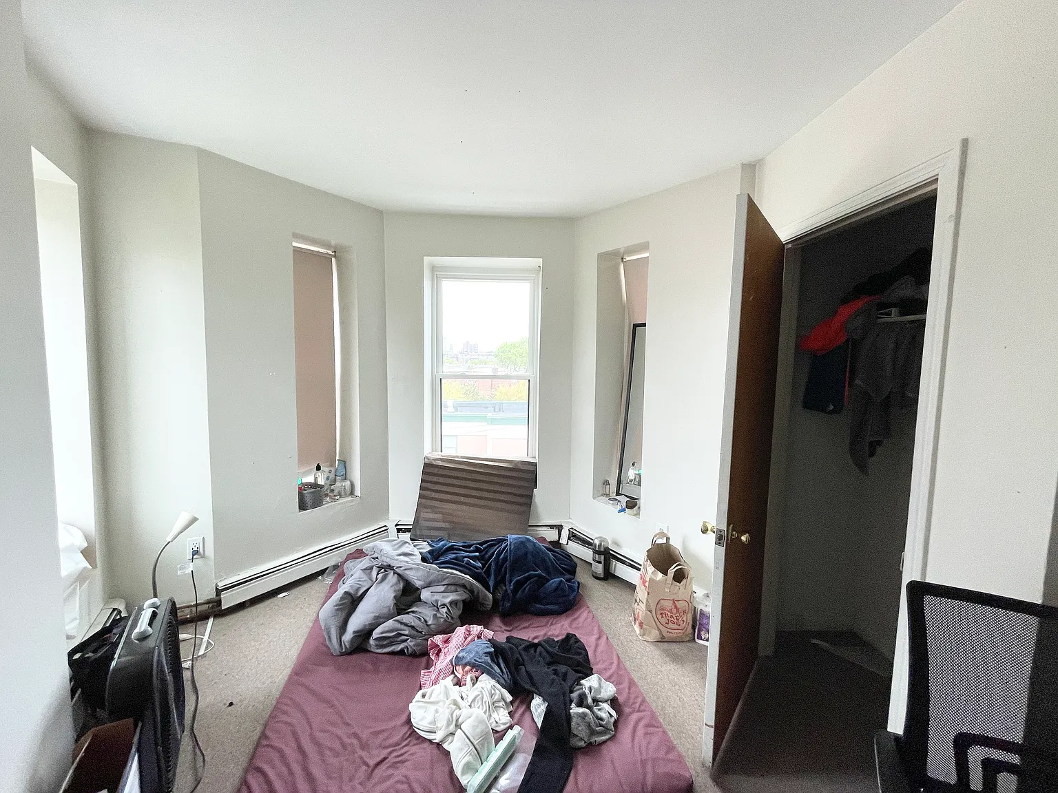 3 bed, $5,000 — Photo 4
