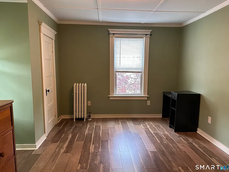 371 Prospect St — Photo 16