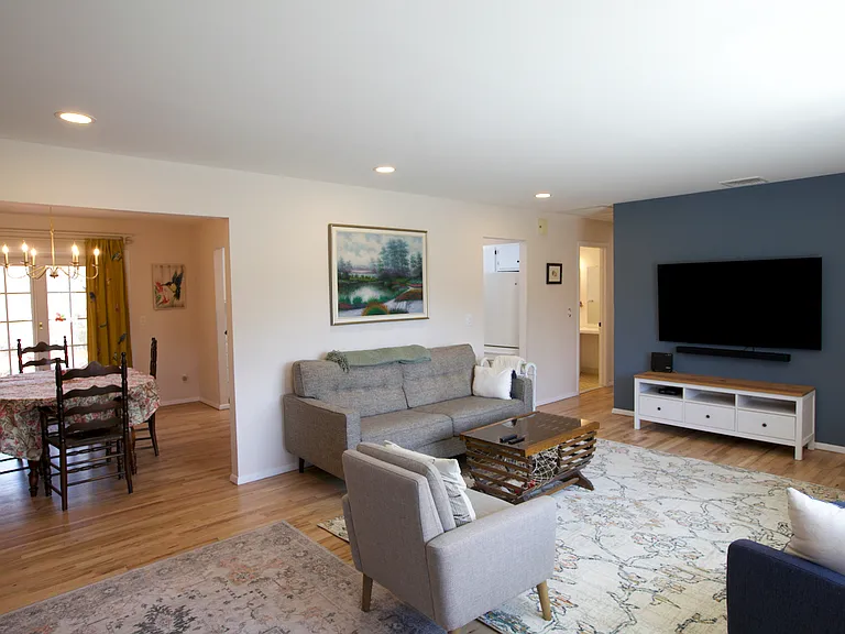 1 Linda Rd — Photo 5