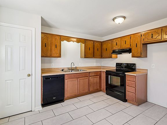 4th image of 618 Hickory Glade Ct