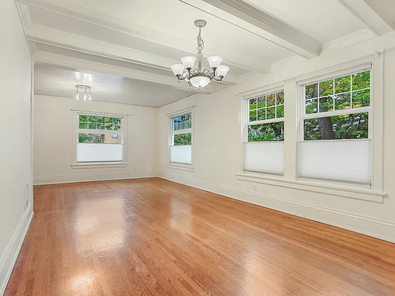 1205 Spring St #205 — Photo 2