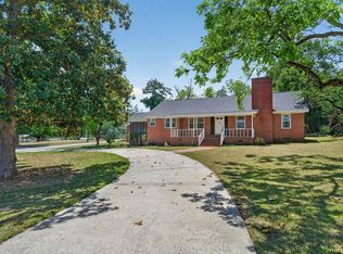 516 Gordon St E, Douglas, GA 31533