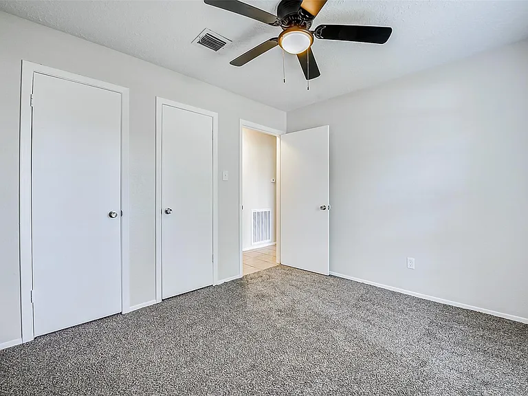 9842 Shell Rock Rd — Photo 12