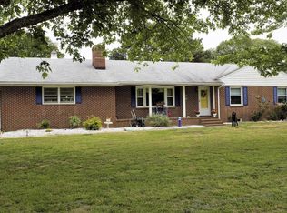 3030 Lake Rd, Lottsburg, VA 22511