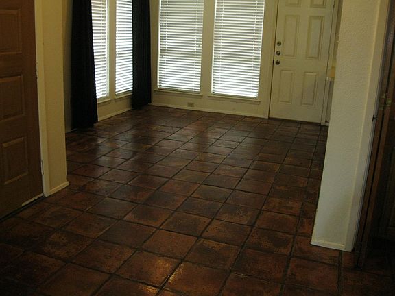 5th image of 6422 Lago Vista Dr