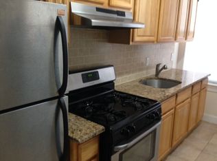 3027 44th St APT 2, Astoria, NY 11103
