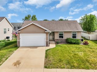 415 Saddleback Rd, Marion, IA 52302