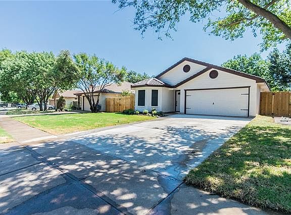 2nd image of 3509 Alexandria Dr