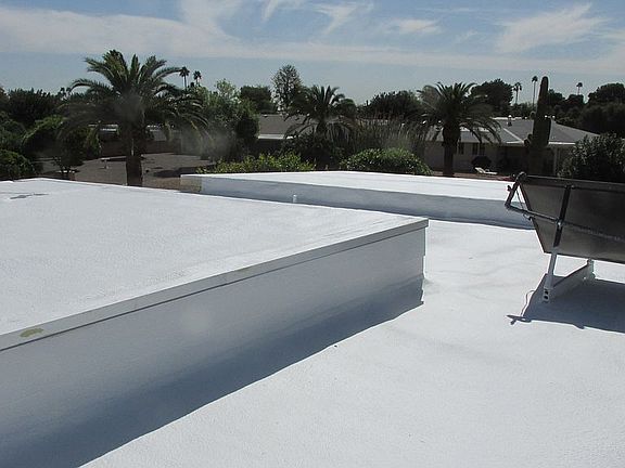 New foam roof/scuppers 2016