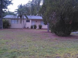 800 Perry Ave, Lehigh Acres, FL 33936