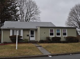 6 Safran Ave, East Brunswick, NJ 08816