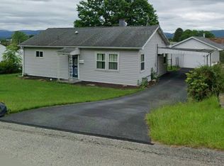 34 Viewmont Dr, Latrobe, PA 15650