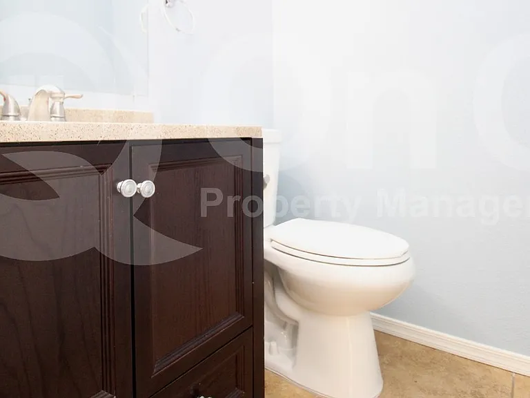 137 W Leah Ct — Photo 18